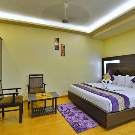 Hotel Samrat Джабалпур Экстерьер фото